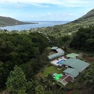  Auberge de jeunesse Alaroots Maison Piscine